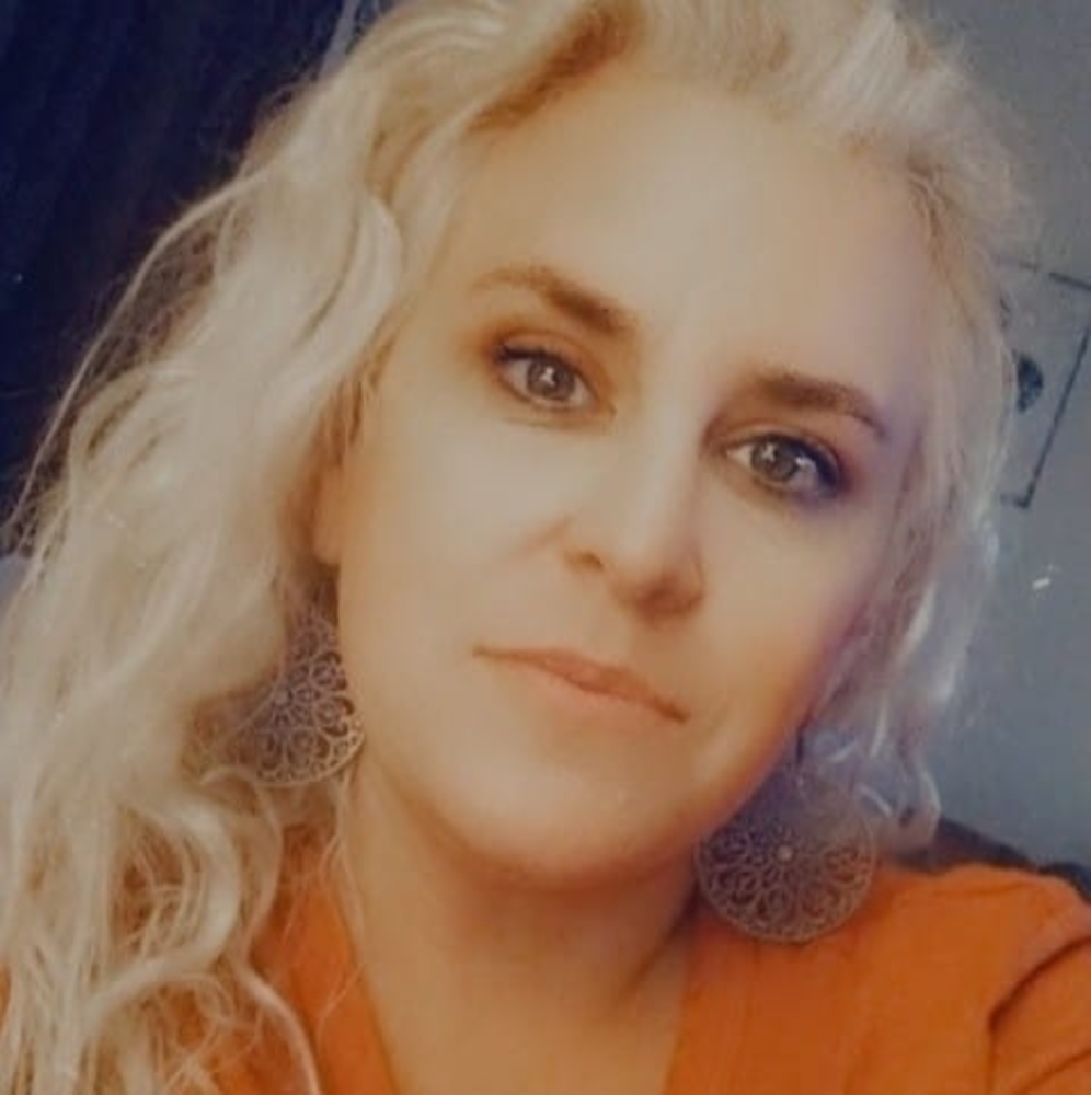 Meet your Posher, Kelly